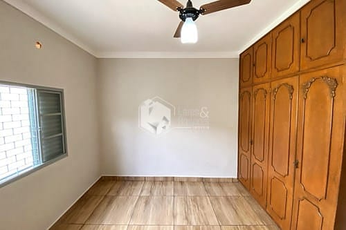 Casa à venda com 4 quartos, 291m² - Foto 32