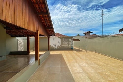 Casa à venda com 4 quartos, 291m² - Foto 22