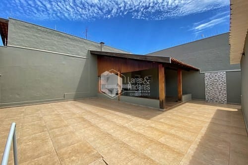 Casa à venda com 4 quartos, 291m² - Foto 19