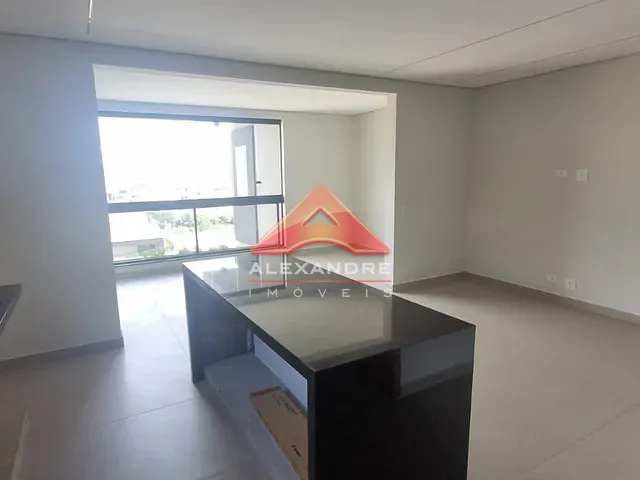Casa com 378m² 3 quartos e 4 banheiros, à venda, no bairro Recanto dos Eucaliptos em São José dos Campos