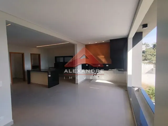 Casa com 378m² 3 quartos e 4 banheiros, à venda, no bairro Recanto dos Eucaliptos em São José dos Campos