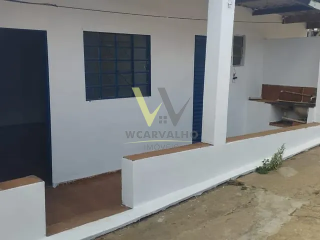 Casa com 300m² 2 quartos e 1 banheiro, à venda, no bairro São Lourenço em Anápolis