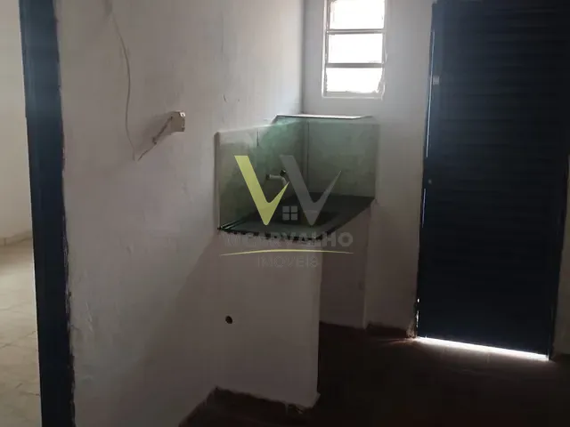 Casa com 300m² 2 quartos e 1 banheiro, à venda, no bairro São Lourenço em Anápolis