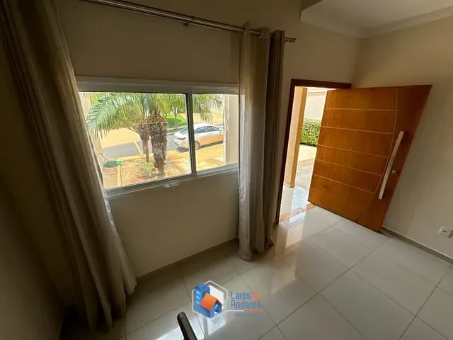 Casa com 300m² 3 quartos e 6 banheiros, à venda, no bairro Jardim San Marco em Ribeirão Preto