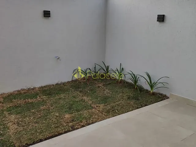 Casa com 250m² 3 quartos e 3 banheiros, à venda, no bairro Bairro do Grama em Caçapava