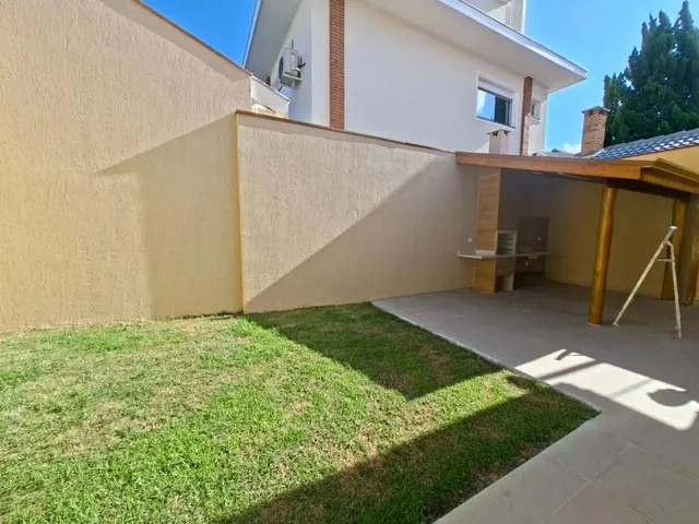 Casa com 330m² 3 quartos e 3 banheiros, para alugar, no bairro Urbanova em São José Dos Campos