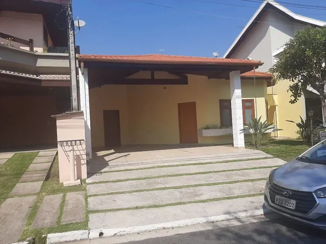 Casa com 330m² 3 quartos e 3 banheiros, para alugar, no bairro Urbanova em São José Dos Campos