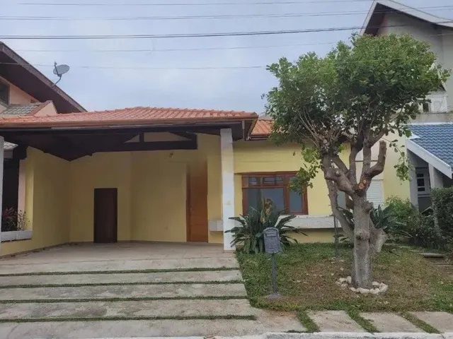 Casa com 330m² 3 quartos e 3 banheiros, para alugar, no bairro Urbanova em São José Dos Campos