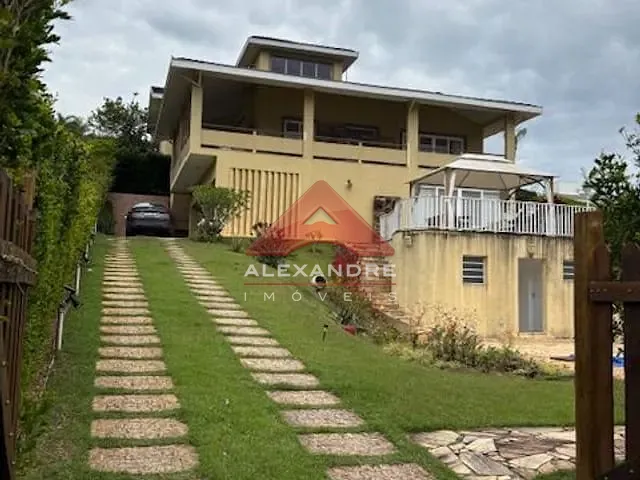 Casa com 1265m² 7 quartos e 6 banheiros, à venda, no bairro Km 45 em Paraibuna