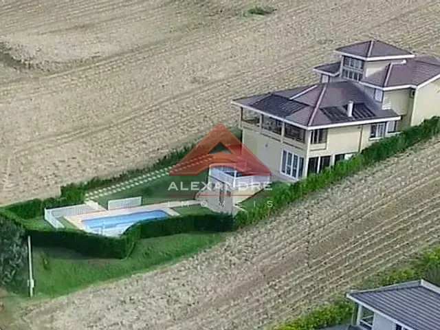 Casa com 1265m² 7 quartos e 6 banheiros, à venda, no bairro Km 45 em Paraibuna