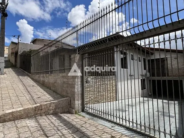 Casa com 414m² 5 quartos e 4 banheiros, à venda, no bairro Centro em Ponta Grossa