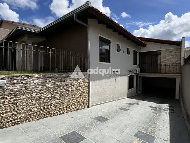 Casa com 414m² 5 quartos e 4 banheiros, à venda, no bairro Centro em Ponta Grossa
