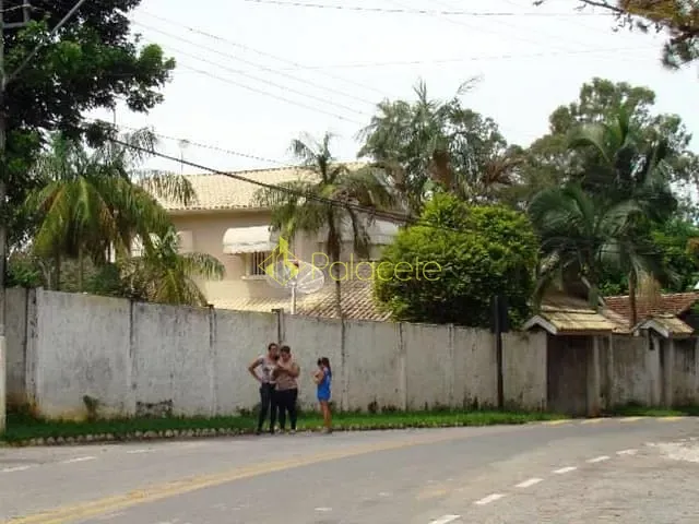 Casa 3 quartos e 1 banheiro, à venda, no bairro Pedrinha em Guaratinguetá