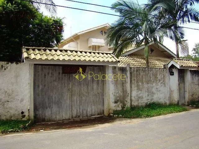 Casa 3 quartos e 1 banheiro, à venda, no bairro Pedrinha em Guaratinguetá