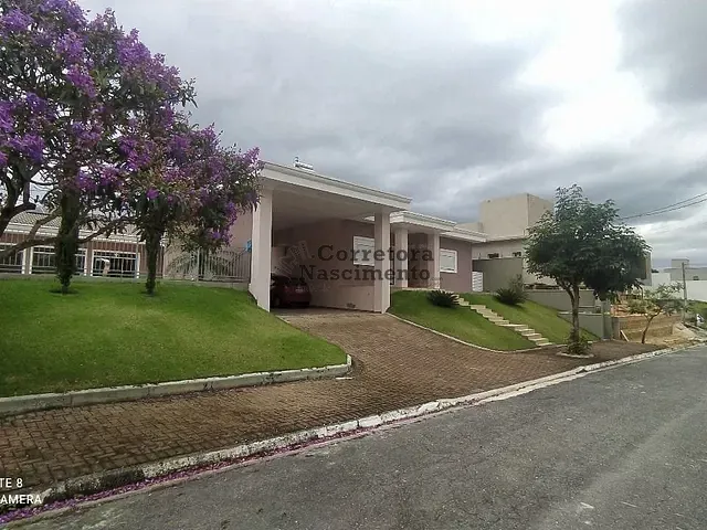 Casa com 1000m², à venda, no bairro Jardim Terras de Santa Helena em Jacareí
