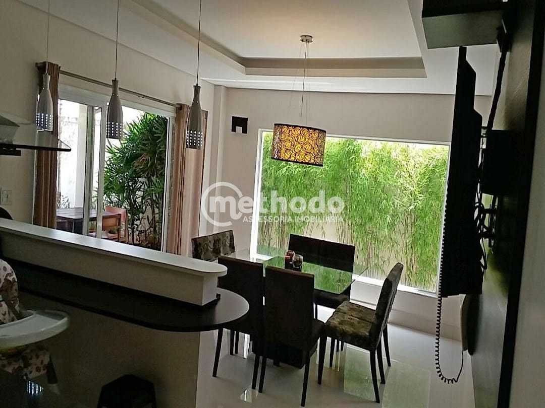 Casa, 3 quartos, 281 m² - Foto 2