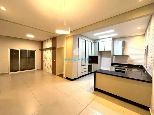 Casa com 330m² 5 quartos e 3 banheiros, à venda ou para alugar, no bairro Urbanova em São José Dos Campos