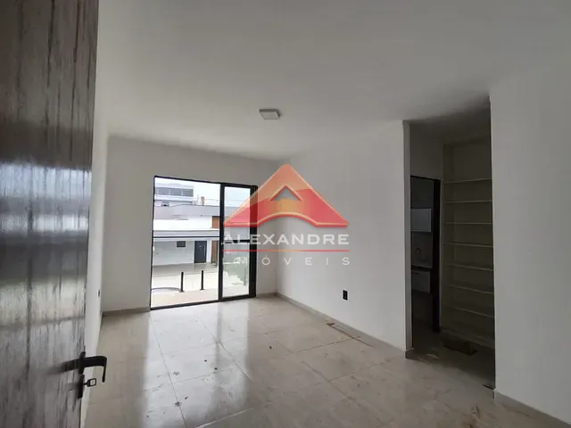 Casa com 250m² 3 quartos e 1 banheiro, à venda, no bairro Floresta em São José dos Campos