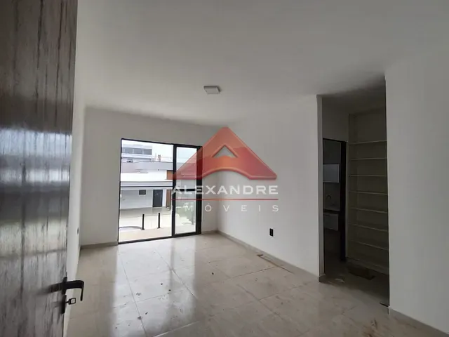 Casa com 250m² 3 quartos e 1 banheiro, à venda, no bairro Floresta em São José dos Campos