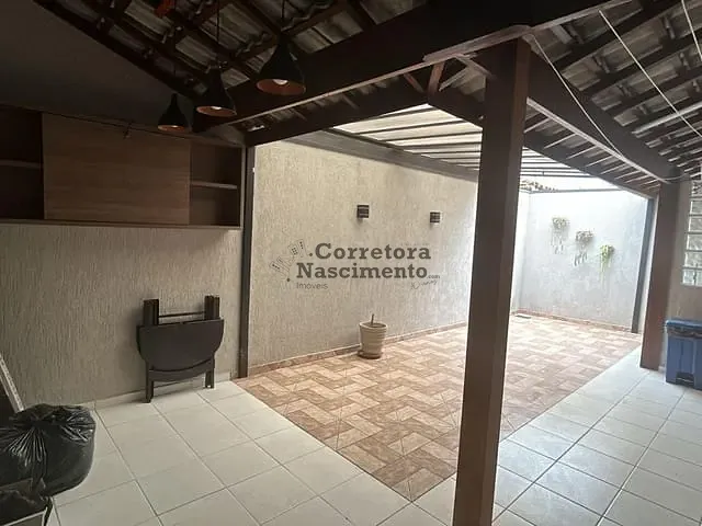 Casa com 116m², à venda, no bairro Altos de Santanna em Jacareí