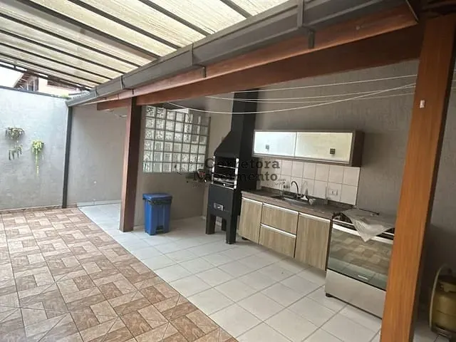 Casa com 116m², à venda, no bairro Altos de Santanna em Jacareí