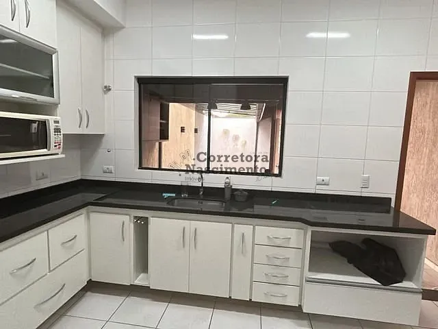 Casa com 116m², à venda, no bairro Altos de Santanna em Jacareí