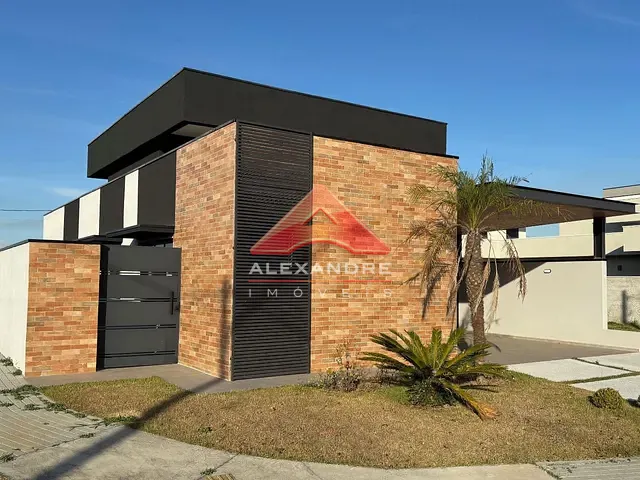 Casa com 290m² 3 quartos e 2 banheiros, à venda, no bairro Jardim das Flores em São José dos Campos