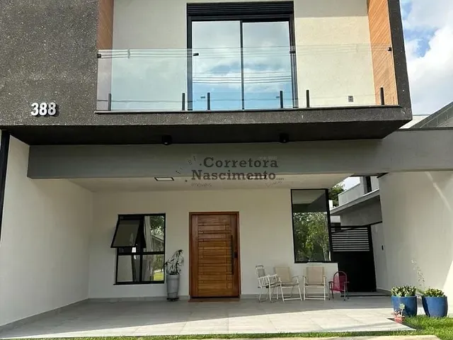 Casa com 250m², à venda, no bairro Jardim Jacinto em Jacareí