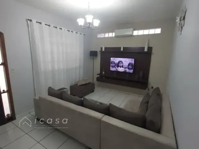 Casa com 298m² 3 quartos e 4 banheiros, à venda, no bairro Vila Pantaleão em Caçapava