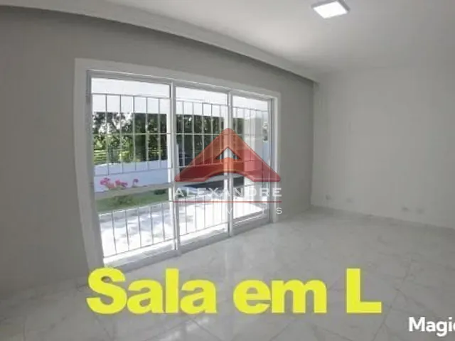 Casa com 280m² 3 quartos e 1 banheiro, à venda, no bairro Jardim Satélite em São José dos Campos