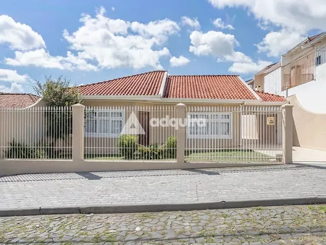 Casa com 462m² 3 quartos e 5 banheiros, à venda ou para alugar, no bairro Orfãs em Ponta Grossa