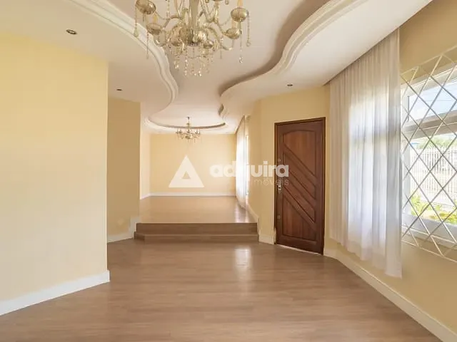 Casa com 462m² 3 quartos e 5 banheiros, à venda ou para alugar, no bairro Orfãs em Ponta Grossa