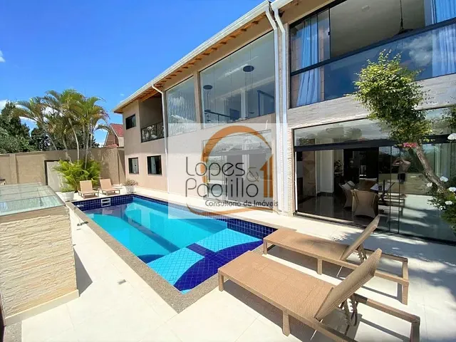 Casa com 594m² 4 quartos e 5 banheiros, à venda, no bairro Vila Santista em Atibaia