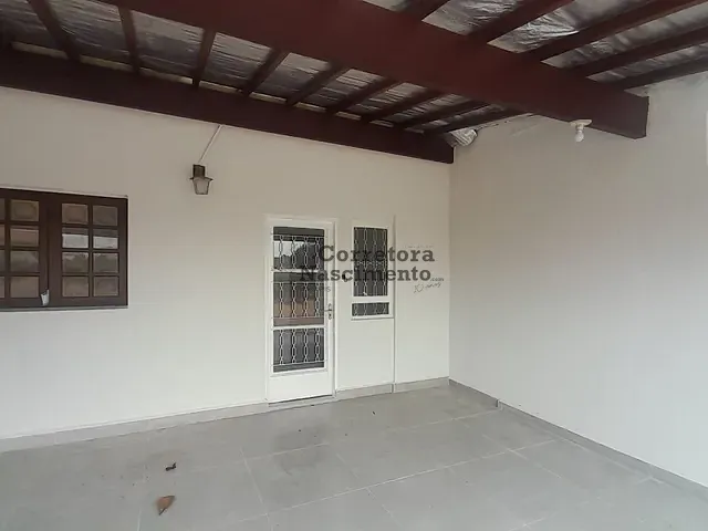 Casa com 200m², à venda, no bairro Jardim California em Jacareí