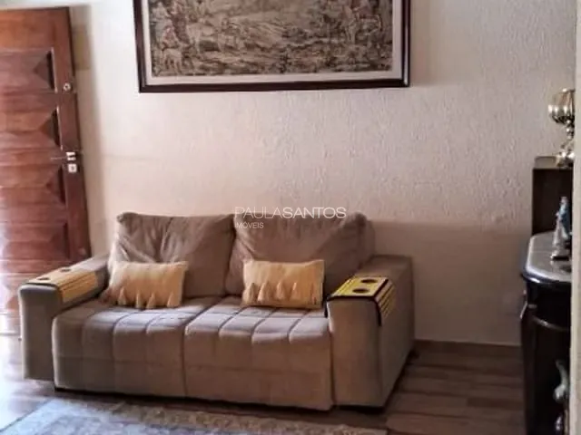 Casa com 210m² 5 quartos e 4 banheiros, à venda, no bairro Vila Trujillo em Sorocaba