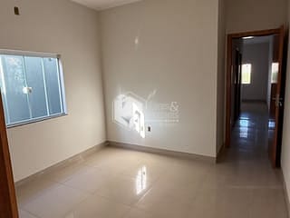 Foto do Casa-Casa tipo para venda e locação em Setor Residencial Granville I com 1 quarto, sendo 1 suíte, 65m²