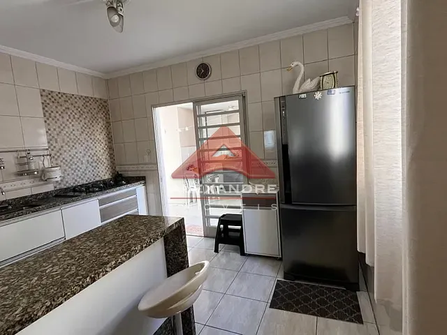 Casa com 200m² 2 quartos e 2 banheiros, à venda, no bairro Residencial Tatetuba em São José dos Campos