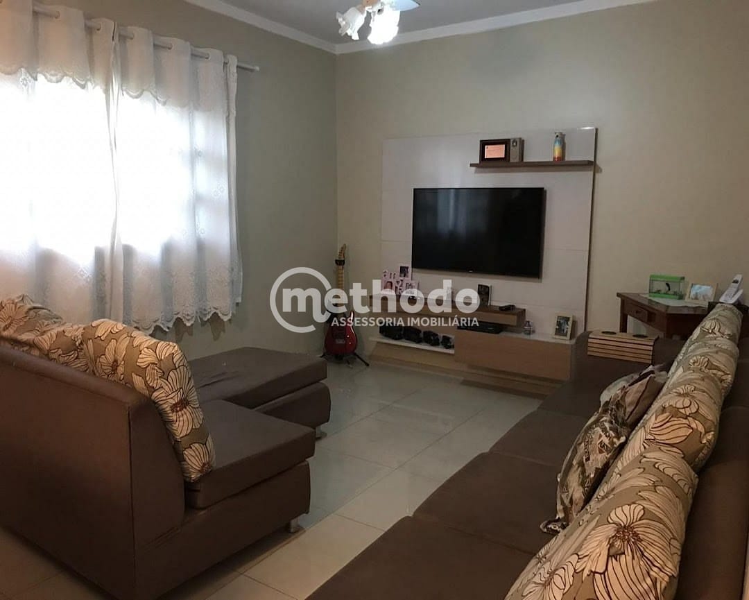 Casa, 3 quartos, 200 m² - Foto 1