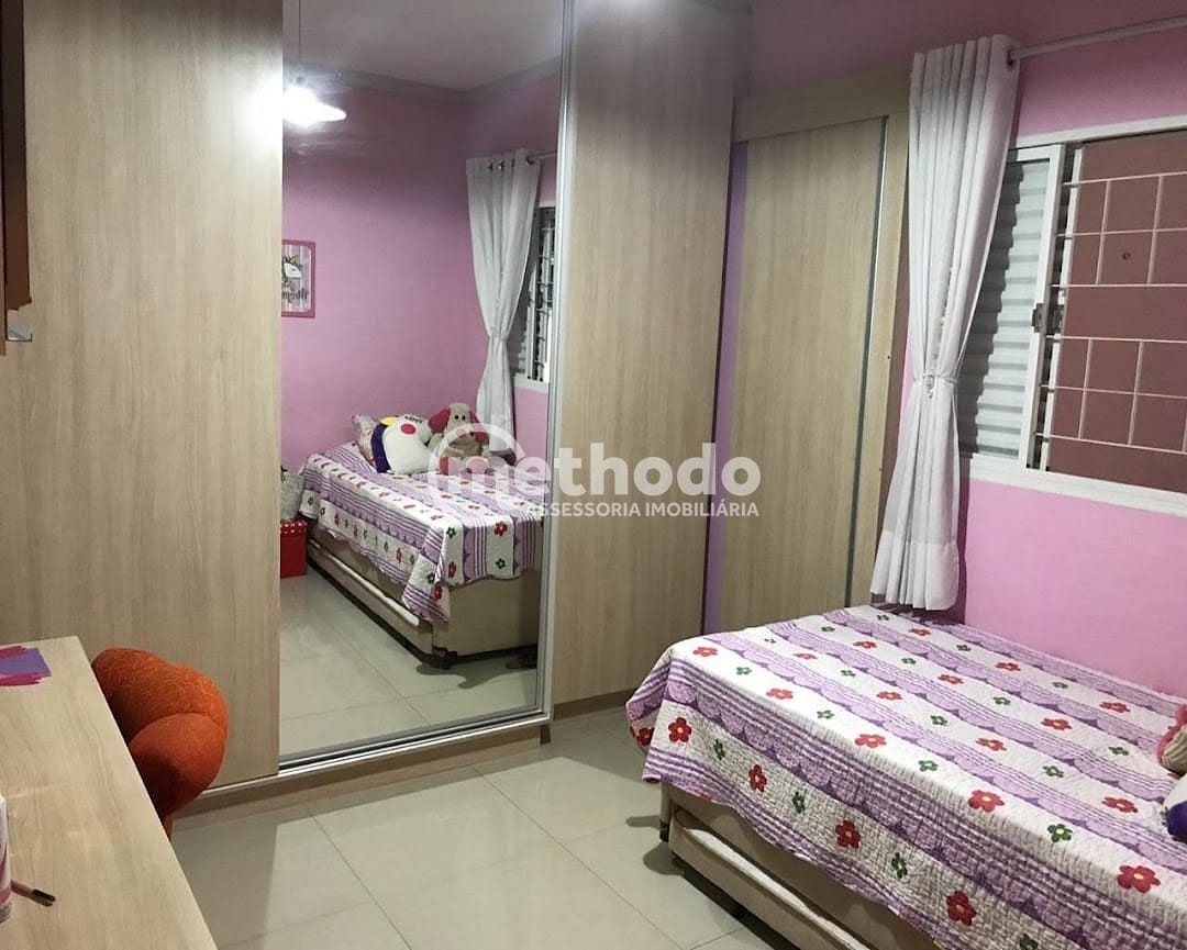 Casa, 3 quartos, 200 m² - Foto 13