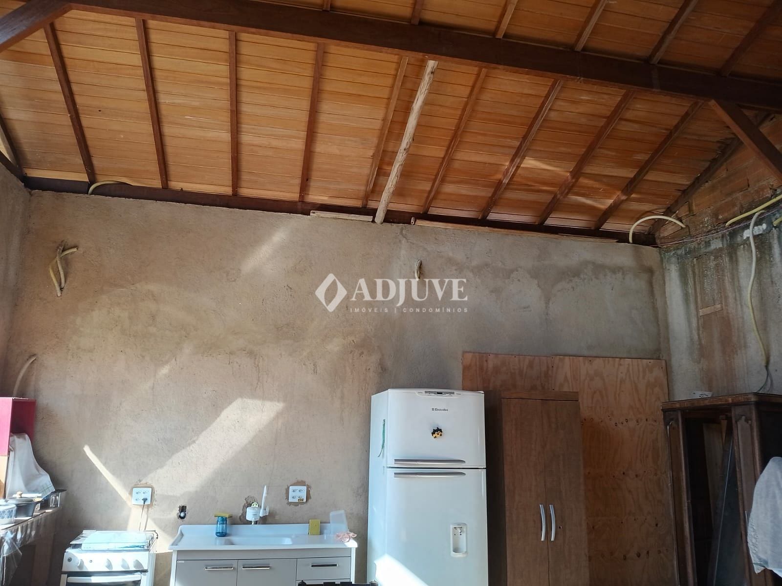 Casa à venda com 5 quartos, 190m² - Foto 11