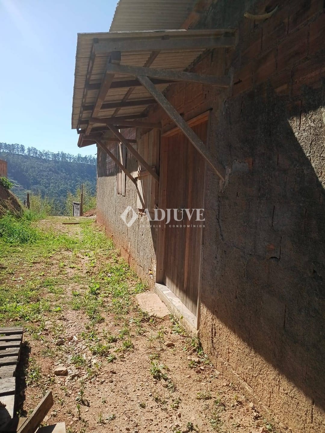 Casa à venda com 5 quartos, 190m² - Foto 5