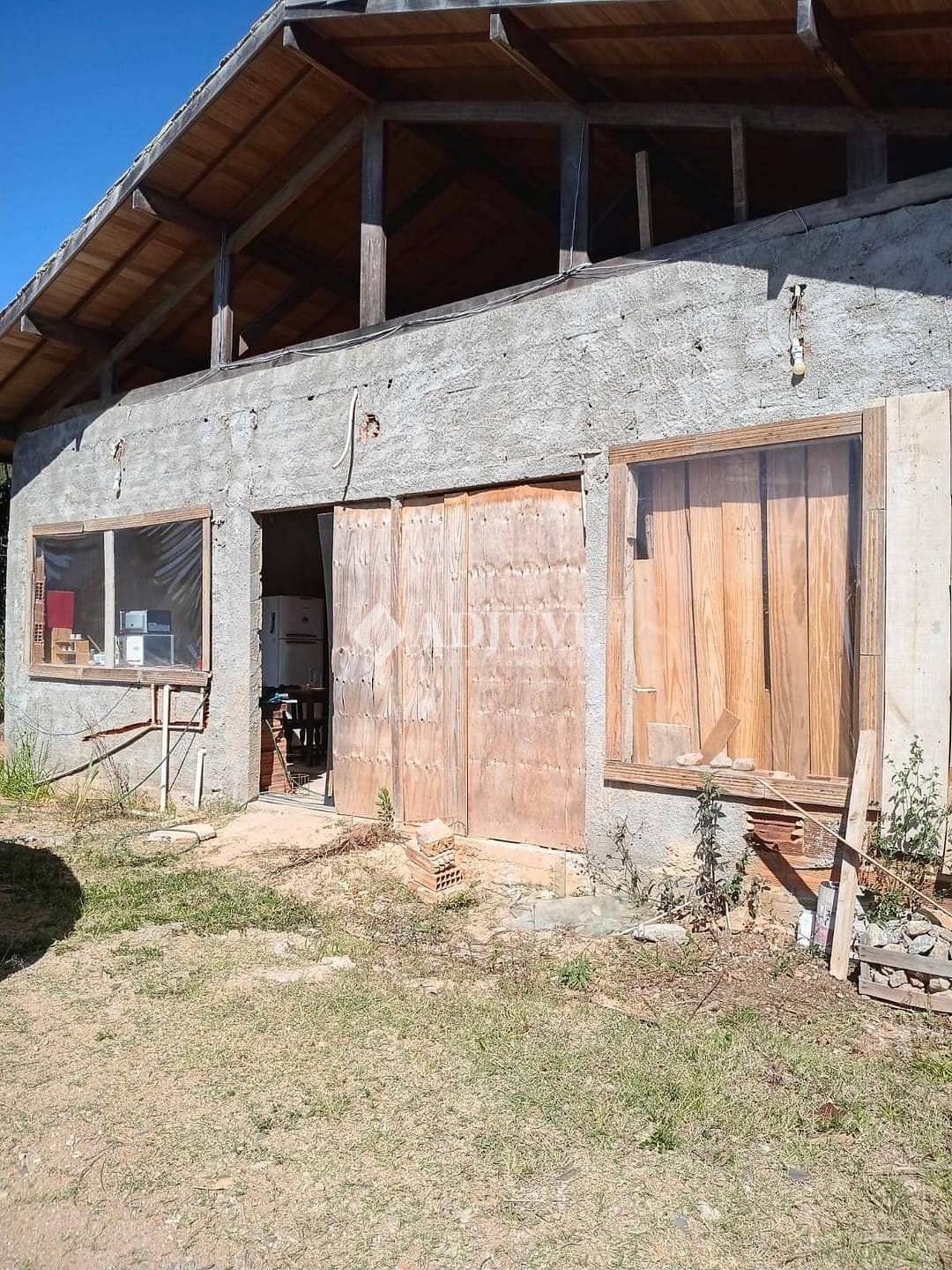 Casa à venda com 5 quartos, 190m² - Foto 4