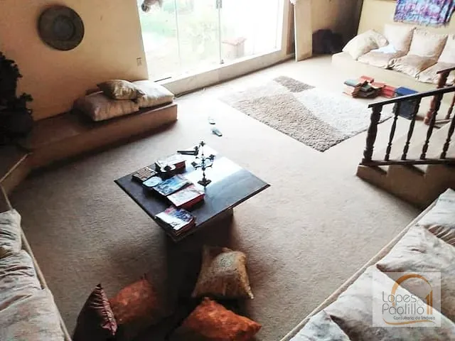 Casa com 1040m² 5 quartos e 3 banheiros, à venda, no bairro Jardim Siriema em Atibaia