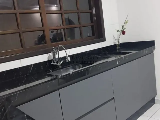 Casa com 80m², à venda, no bairro Loteamento Villa Branca em Jacareí