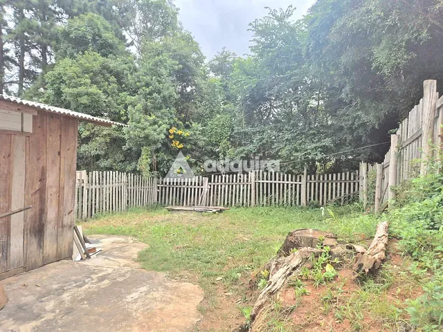Casa com 312m² 3 quartos e 2 banheiros, à venda, no bairro Uvaranas em Ponta Grossa
