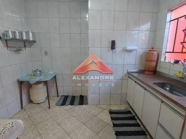 Casa com 250m² 2 quartos e 2 banheiros, à venda, no bairro Eugênio de Melo em São José dos Campos
