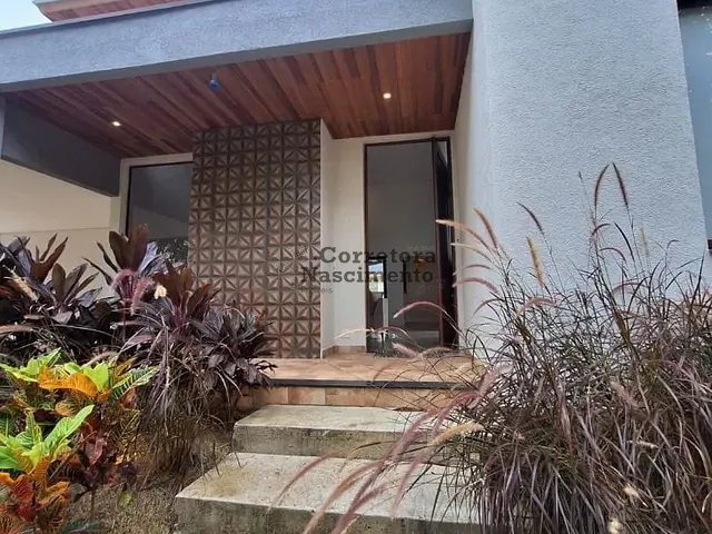 Casa com 1000m², à venda, no bairro Residencial Santa Paula em Jacareí