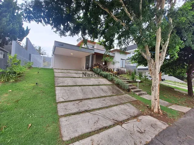 Casa com 1000m², à venda, no bairro Residencial Santa Paula em Jacareí