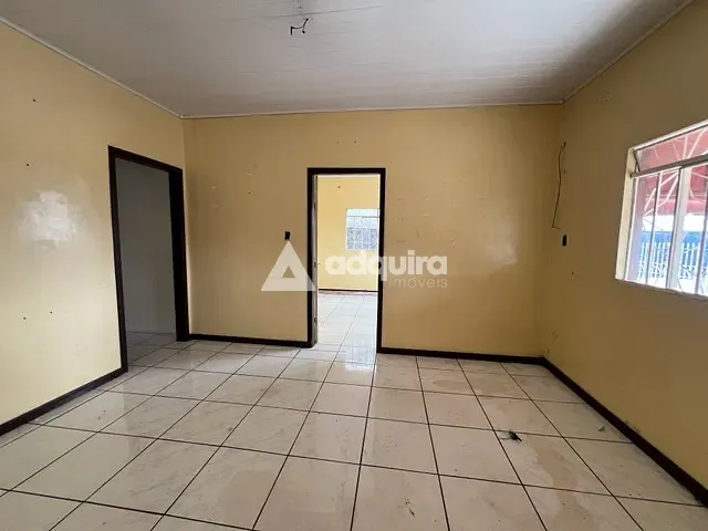 Casa 3 quartos e 2 banheiros, à venda ou para alugar, no bairro Chapada em Ponta Grossa