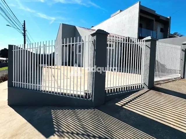Casa 3 quartos e 2 banheiros, à venda, no bairro Uvaranas em Ponta Grossa